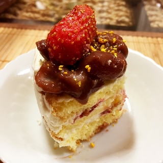 クリスマスケーキアレンジ！イチゴと煮豆のケーキ